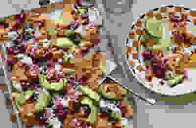 Pork tinga-style nachos