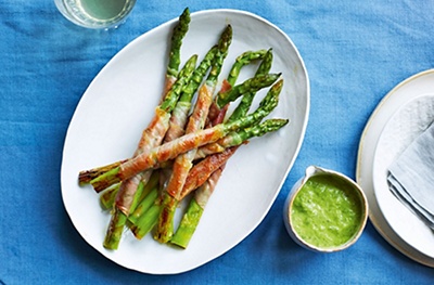 Prosciutto-wrapped asparagus with chive vinaigrette