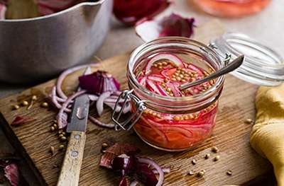 Quick pickled red onions
