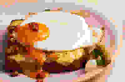 Raclette rarebit with crispy lardons & fried egg