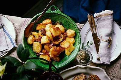 Roast potatoes with confit garlic