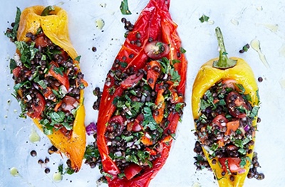 Roast peppers stuffed with herbs and lentils
