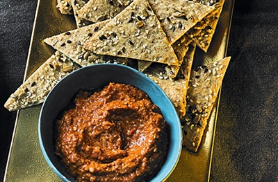 roasted red pepper dip with seeded crackers