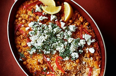Spicy baked rice with herby feta