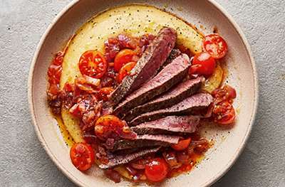 Steak, polenta & rojo sauce