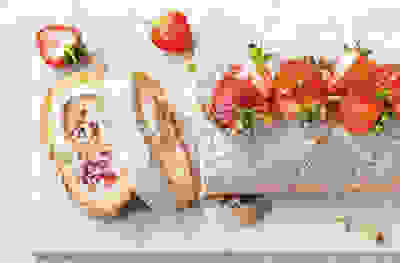 Strawberry & almond praline roulade