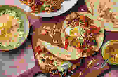 Sweet & spicy jackfruit tacos