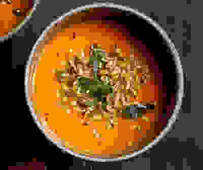 Roast sweet potato & tomato soup