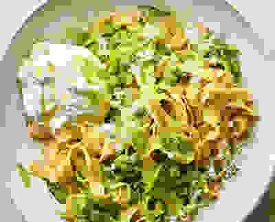 Tagliatelle with peas courgette burrata
