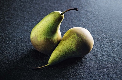 Image of single pears