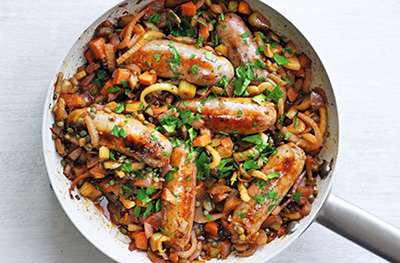Toulouse sausages with red wine & lentils