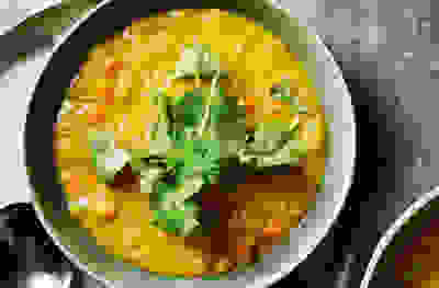 Vegetable mulligatawny soup