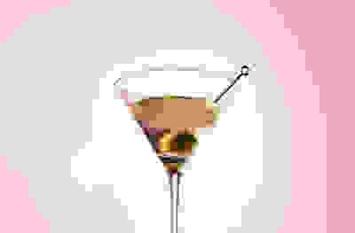 Dirty vodka martini