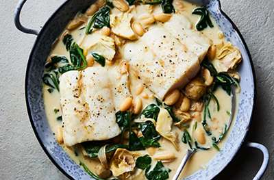 White fish with cannellini beans, artichokes & spinach